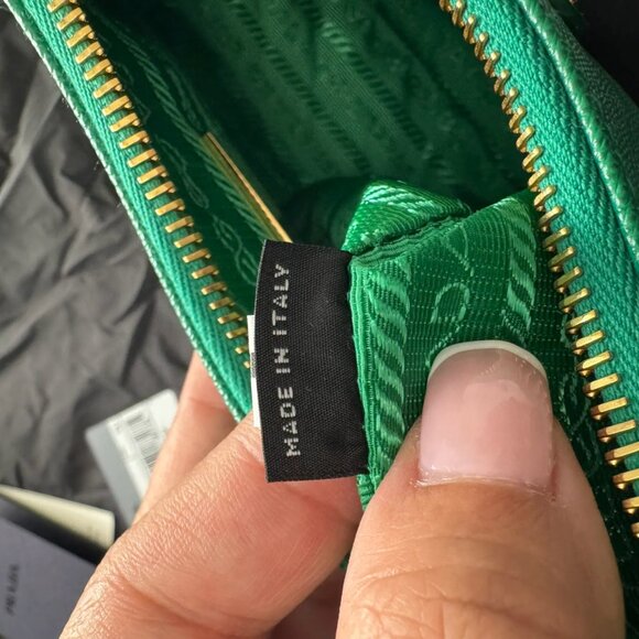 PRADA Green Saffiano Leather Re-Edition Mini Bag - Picture 13 of 13